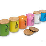 Duftkerze im Glas mit Holzdeckel