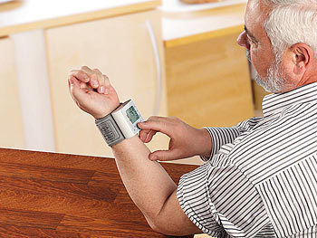 newgen medicals Medizinisches Handgelenk Blutdruckmessgerät mit LCD Display