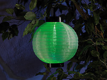 Lunartec LED-Solar-Laterne mit weißem Licht & Farbwechlser, 2er-Set