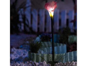 Lunartec Schimmernde LED-Calla-Lilien mit Solarbetrieb im 2er-Set