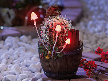 Lunartec Solar-Licht-Dekoration "Holzfass" für einen Blumentopf