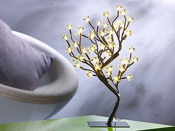 Lunartec LED-Leucht-Baum im Kirschbaum-Design, 45 cm