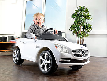 Playtastic Mercedes-Benz SLK Sportwagen Elektro-Kinderfahrzeug mit Fernbedienung