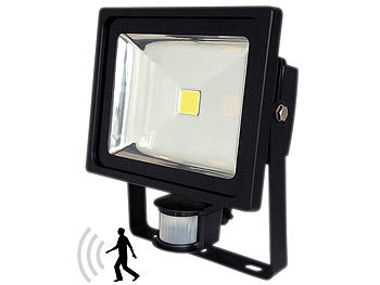 Luminea COB-LED-Fluter 30 W mit PIR-Sensor, 4200 K, IP44, schwarz
