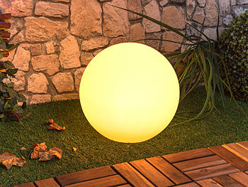 Lunartec 2er-Set Solar-LED-Leuchtkugel mit Fernbedienung, 60 Lumen,IP67, Ø30 cm