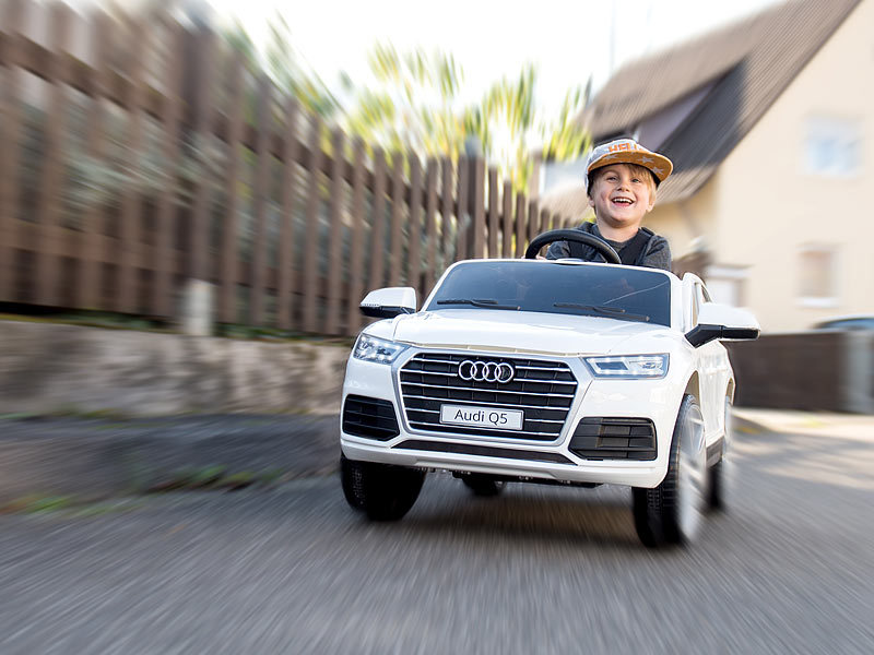 Playtastic Auto Kinder: Kinderauto Audi Q5, bis 7 km/h, Fernsteuerung, MP3,  weiß (Kinderauto ferngesteuert)
