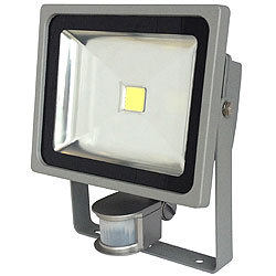 Luminea COB-LED-Fluter im Metallgeh&auml;use, 30 W, IP44, PIR, 6500 K Luminea LED-Fluter mit Bewegungsmelder (tageslichtwei&szlig;)