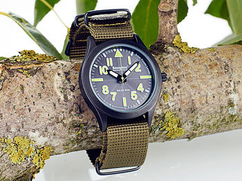 Semptec Solar-Armbanduhr im Military-Style