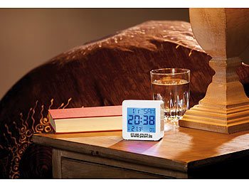 PEARL Kompakter Digital-Funkwecker mit Temperaturanzeige und Kalender