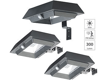 Lunartec 3er-Set 2in1-Solar-LED-Dachrinnen- & Wandleuchten, PIR-Sensor, 300 lm