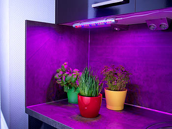 Lunartec 2er-Set LED-Pflanzenunterbauleuchte mit Rot-Blau-Lichtkombination