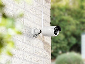 Überwachungskamera außen mit Monitor