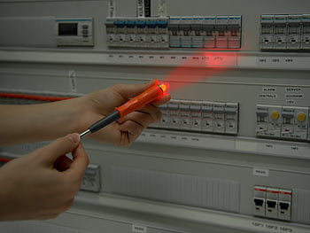revolt Multifunktions-Spannungsprüfer und Induktions-Tester, LED, Halte-Clip
