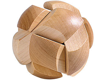 Holzkugel Puzzle Lösung: Playtastic Geduldspiel "Fußball" aus Holz
