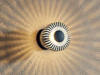 Britesta Wand-/ Effektleuchte Sunbeam für innen und außen, 230V
