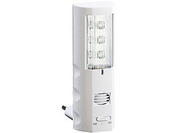 LED Mückenstecker: Lunartec Steckdosen-Nachtlicht mit Mückenstecker, bis 15 m²