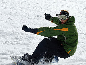 Somikon Video-Action-Cam "Eagle 100" mit variablem SD-Speicherslot 