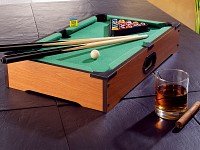 Playtastic Mini-Billardtisch mit 2 Queues & 16 Kugeln Playtastic