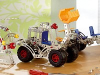 Playtastic Metallbaukasten "Bagger" Playtastic Metallbaukästen