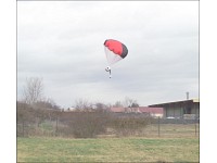 Playtastic Schleuderball mit Fallschirm Playtastic